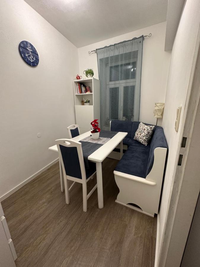 Apartamento Cosy & Quiet In 17Th District Viena Exterior foto