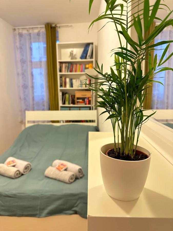 Apartamento Cosy & Quiet In 17Th District Viena Exterior foto