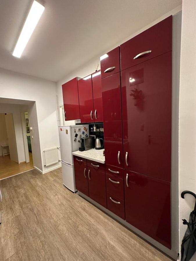 Apartamento Cosy & Quiet In 17Th District Viena Exterior foto