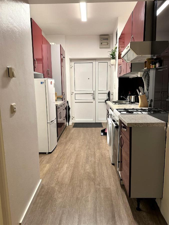 Apartamento Cosy & Quiet In 17Th District Viena Exterior foto